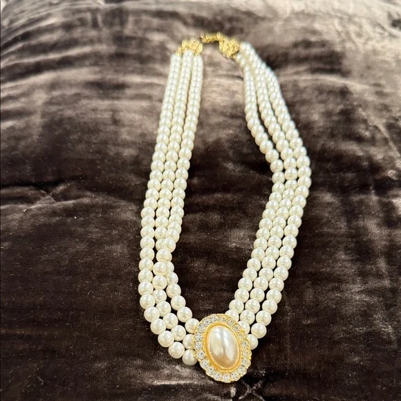 Three-Strand Faux White Pearl Necklace with Gold Rhinestone Oval Clasp - Picture 2 of 8